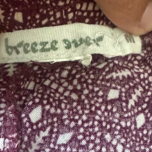 Cream and Red Floral Shorts with Lace Trim - Picture 4 of 4